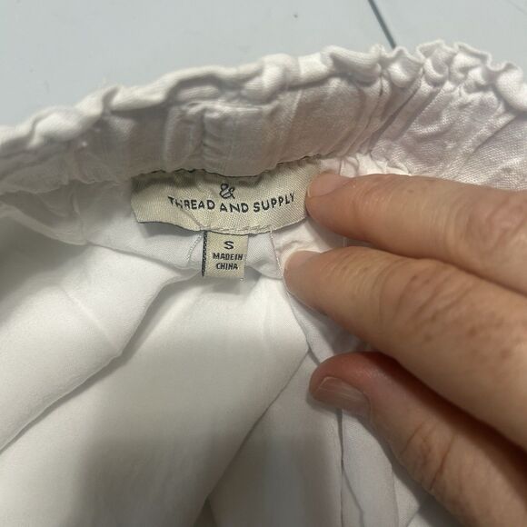 Thread and Supply Set Sail Shorts White Elastic Waist  Size Small - Picture 6 of 8